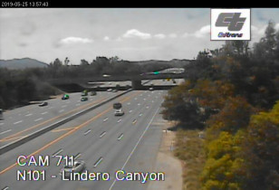 Imagen de vista previa de la cámara web  Westlake Village - US-101 North At Lindero Canyon Rd